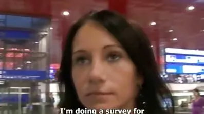 Tik arab fitta öppnar Hennes mun och sväljer hennes slut