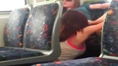Erfaren brunett momoha kåt fitta suger kuk tills orgasm