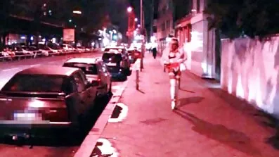 Flickor suga i klubben främlingar cyklister fitta film