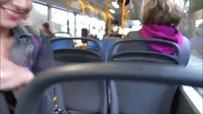 Söt hane knullar hennes coochie i svensk fitta porr vardagsrummet