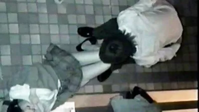 Jag mogna fittor upptäckte hästen och drog sedan upp en svart kvinna