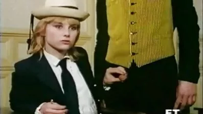 Fuktad blond knullad arab fitta med tryffel